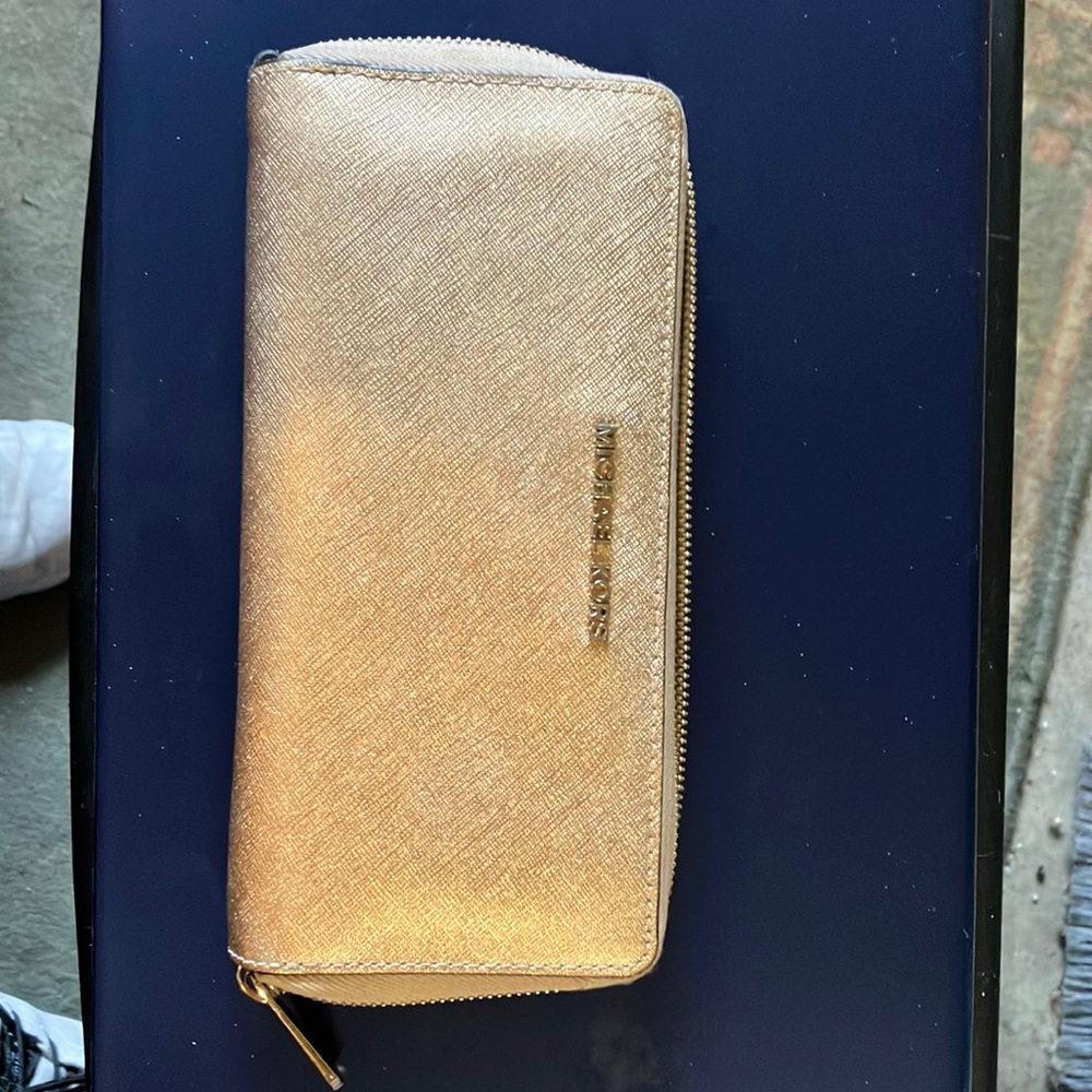 Michael Kors wallet